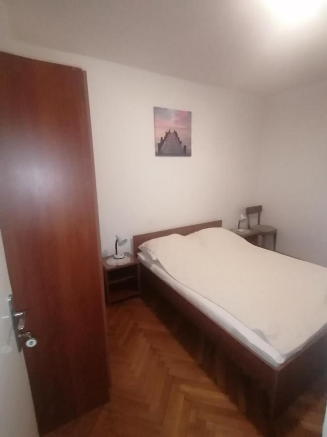 Marina Apartment End Rooms Vela Luka Bagian luar foto