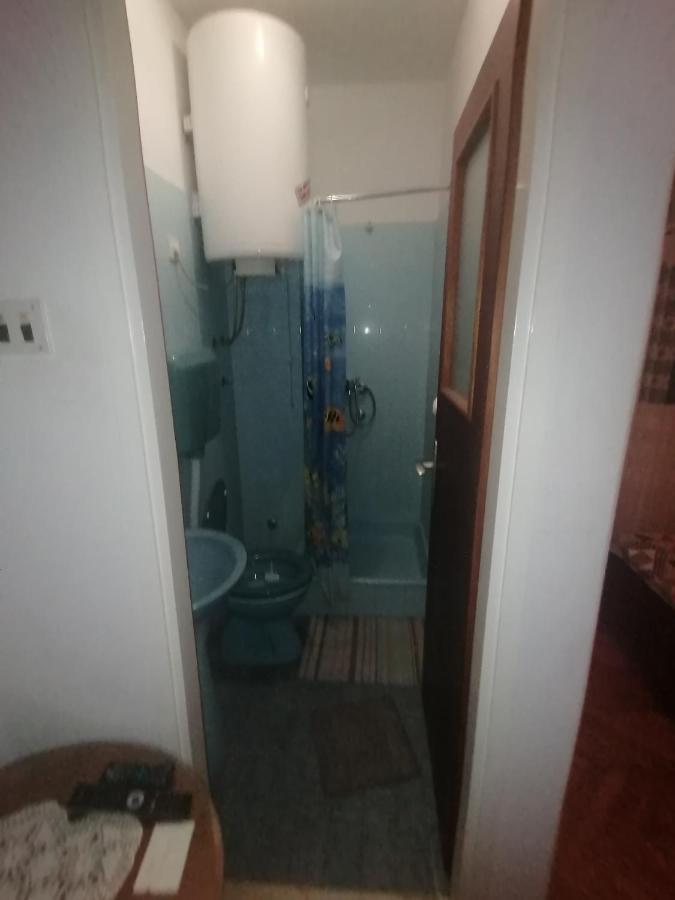 Marina Apartment End Rooms Vela Luka Bagian luar foto